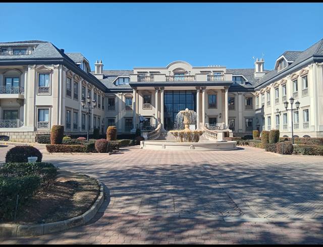 513M² OFFICE TO LET IN BRYANSTON